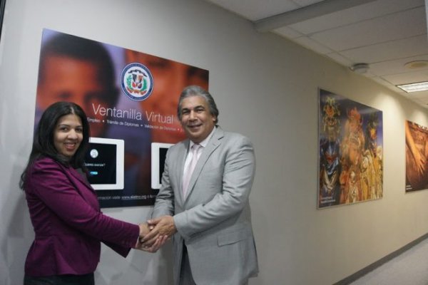 Dominicanos en New York podrán convalidar estudios en USA