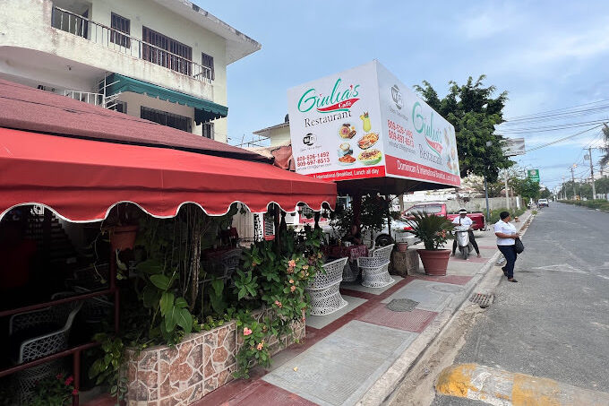 Giulias Cafe