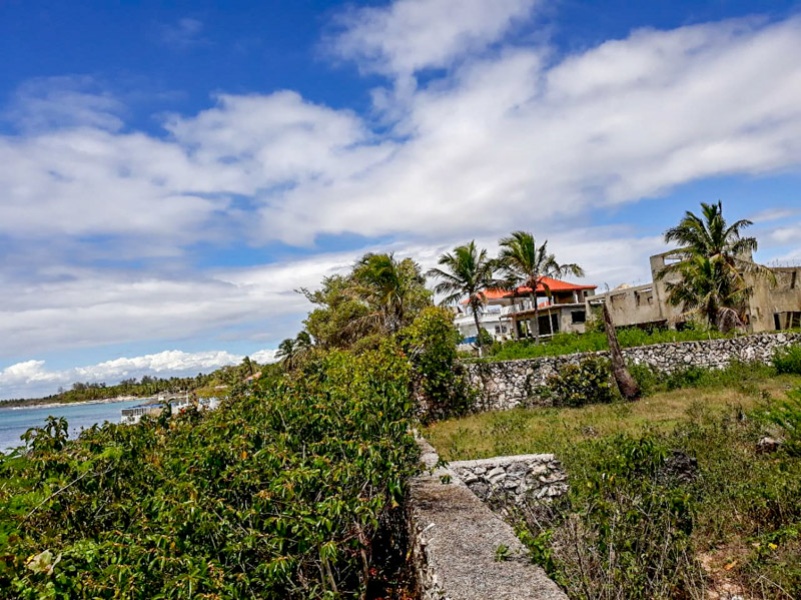 Solar frente al mar en Cumayasa en venta (846 m2)