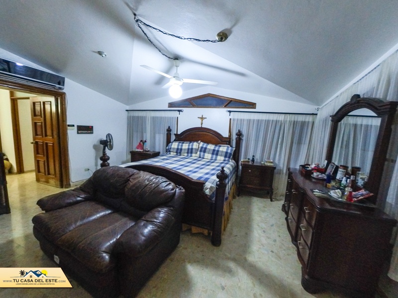 Hermosa casa en exclusiva zona en San Pedro de Macorís