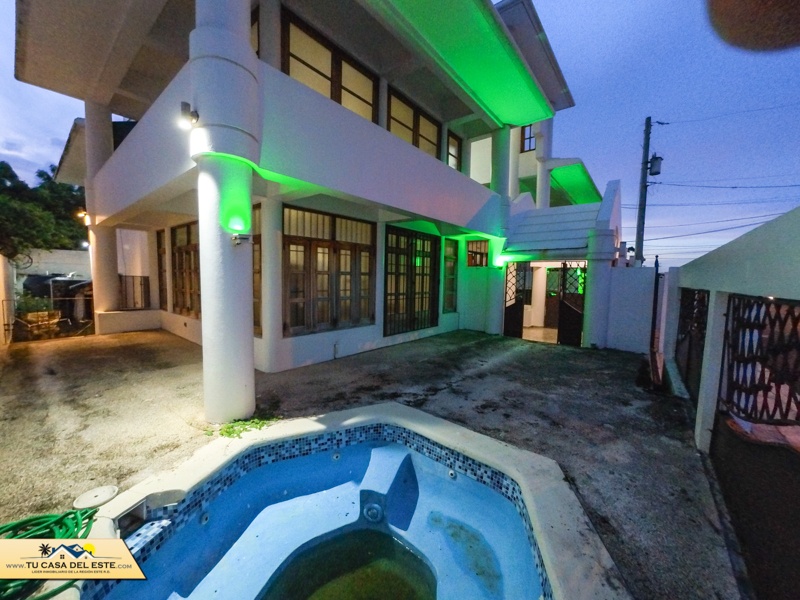 Hermosa casa en exclusiva zona en San Pedro de Macorís