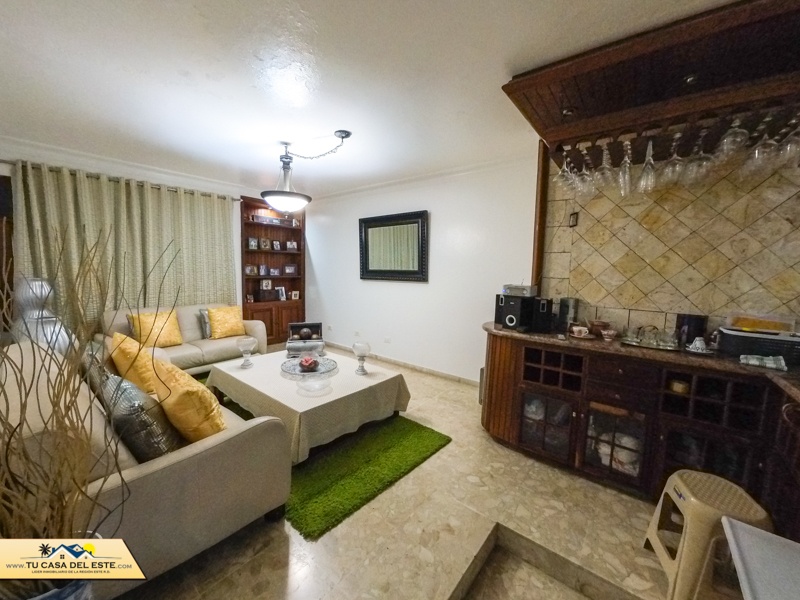 Hermosa casa en exclusiva zona en San Pedro de Macorís