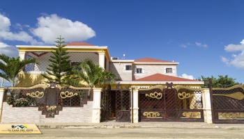 Hermosa y Amplia Casa de 5 habitaciones en Villa Visan Hermosa y Amplia Casa de 5 habitaciones en Villa Visan