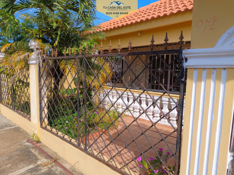 Amplia residencia en VENTA en el Residencial Villa España