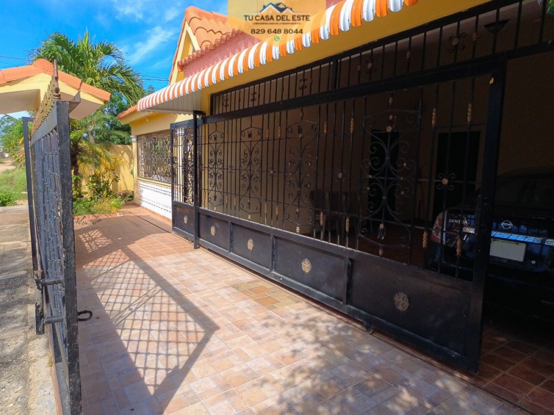 Amplia residencia en VENTA en el Residencial Villa España