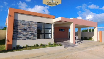 Hermosa Casa en VENTA en el Residencial Naime 3ra Etapa Hermosa Casa en VENTA en el Residencial Naime 3ra Etapa