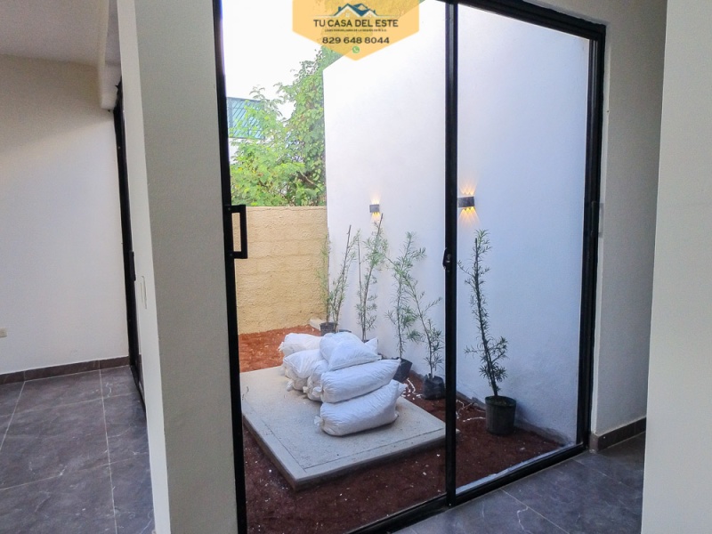 Casa de 4 HABITACIONES, Moderna y Espaciosa en Naime 3