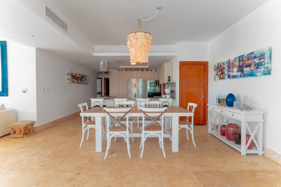 Apartamento Amueblado en Primera Linea de Playa en Playa Nueva Romana