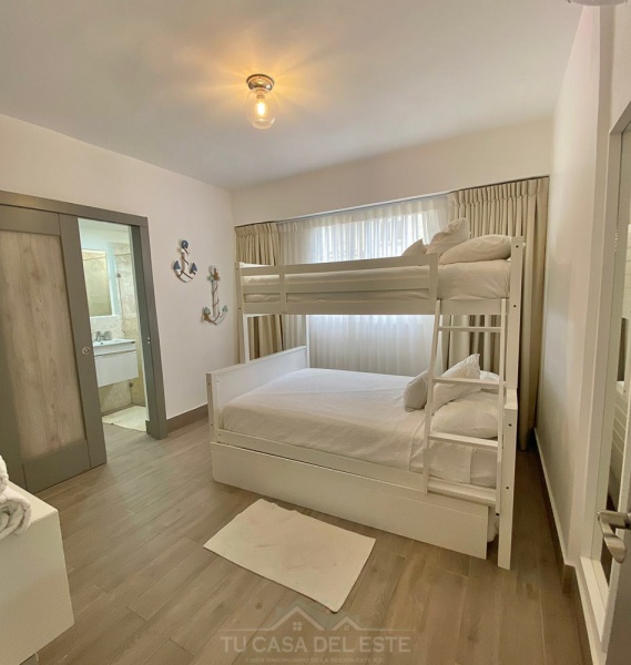 Apartamento Amueblado conn Acceso a Campo de Golf en Metro Country Clu