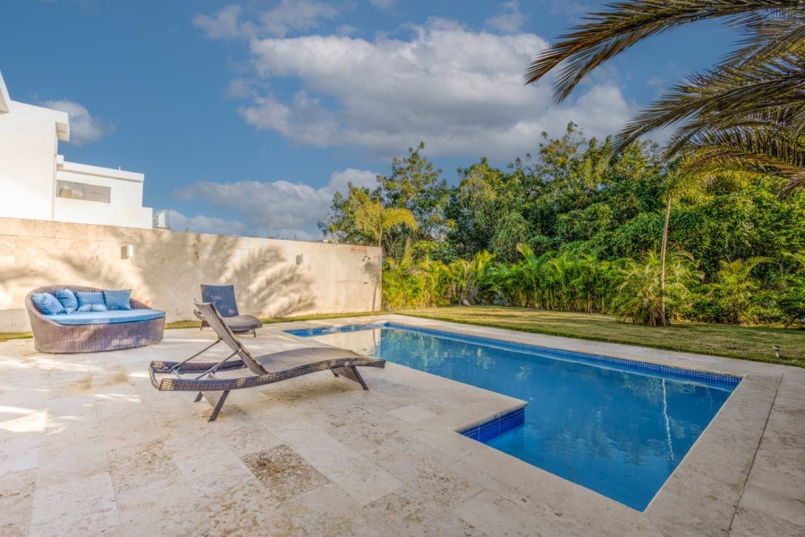 Hermosa Residencia en Playa Nueva Romana tipo Townhouse
