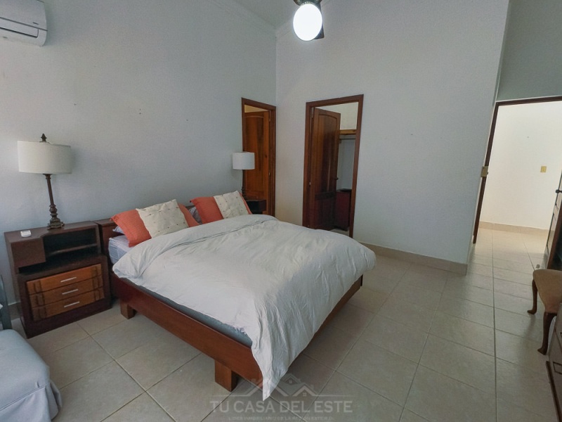 En venta Villa en Guavaberry Golf Juan Dolio