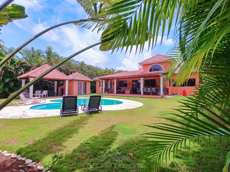En venta Villa en Guavaberry Golf Juan Dolio