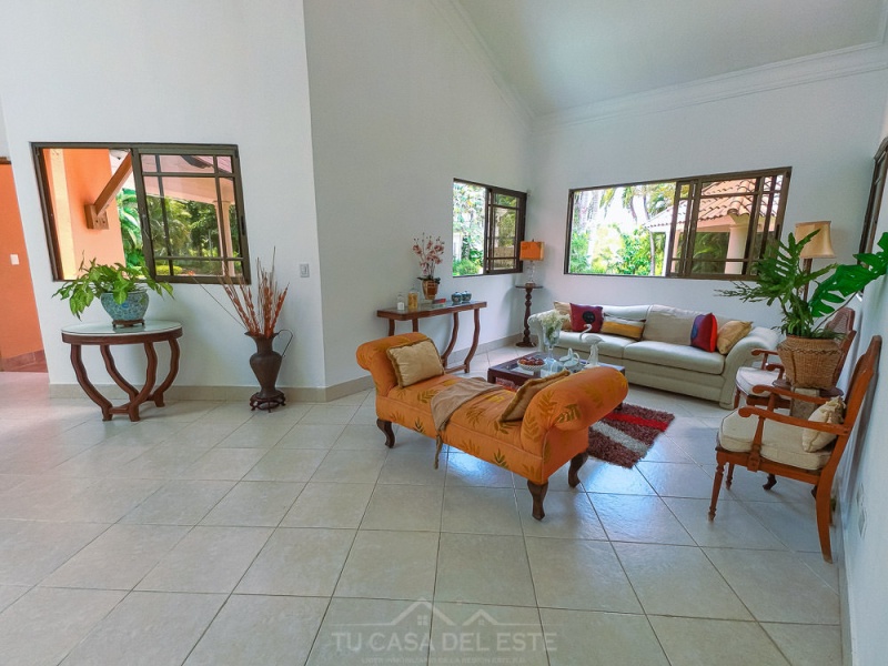 En venta Villa en Guavaberry Golf Juan Dolio