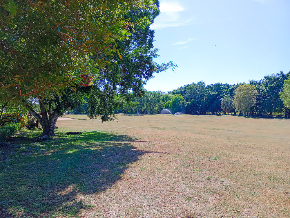 Solar en Venta en Metro Country Club de 1100 mts