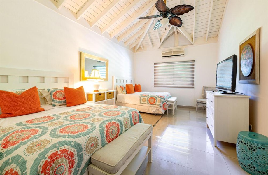 Acogedora Villa en Casa de Campo en Venta - 11 Cajuiles