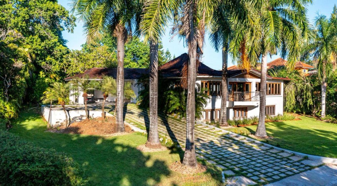 Acogedora Villa en Casa de Campo en Venta - 11 Cajuiles