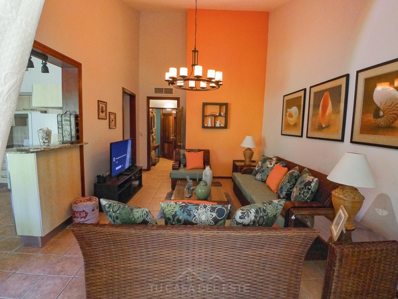 Apartamento de 3 Habitaciones en Brisas de Guavaberry Golf Juan Dolio