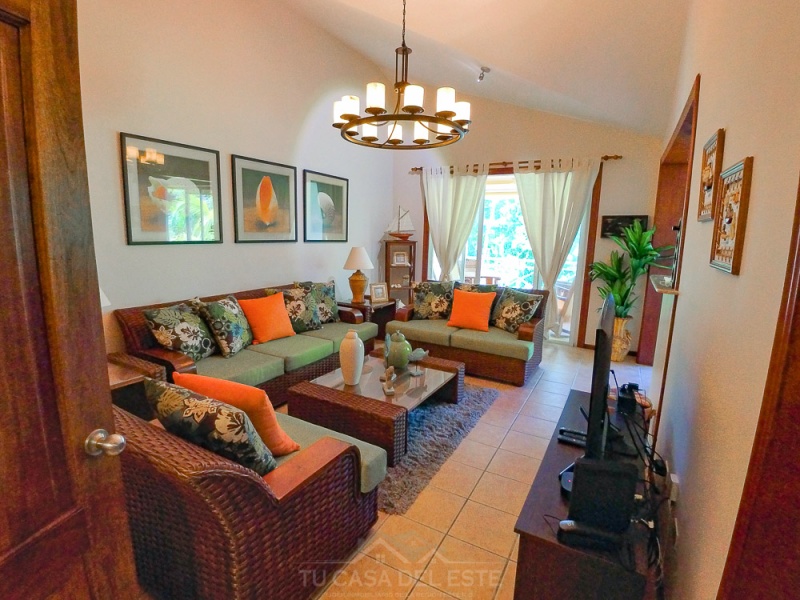 Apartamento de 3 Habitaciones en Brisas de Guavaberry Golf Juan Dolio