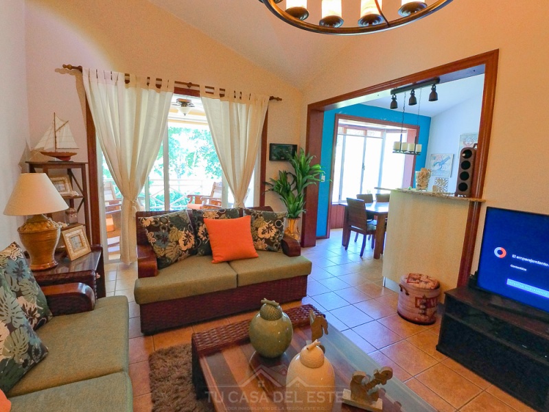 Apartamento de 3 Habitaciones en Brisas de Guavaberry Golf Juan Dolio