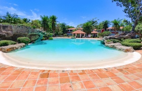 Apartamento de 3 Habitaciones en Brisas de Guavaberry Golf Juan Dolio