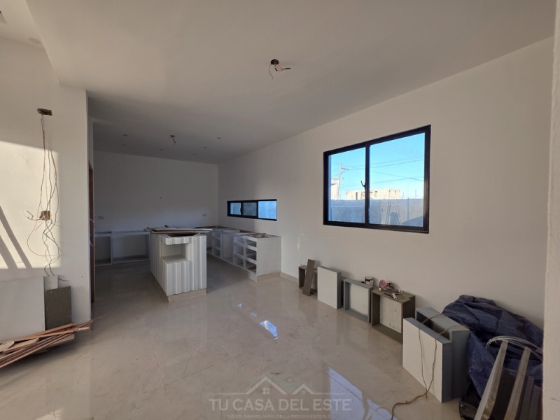 Casa de 3 habitaciones y Buen Patio en Naime 3