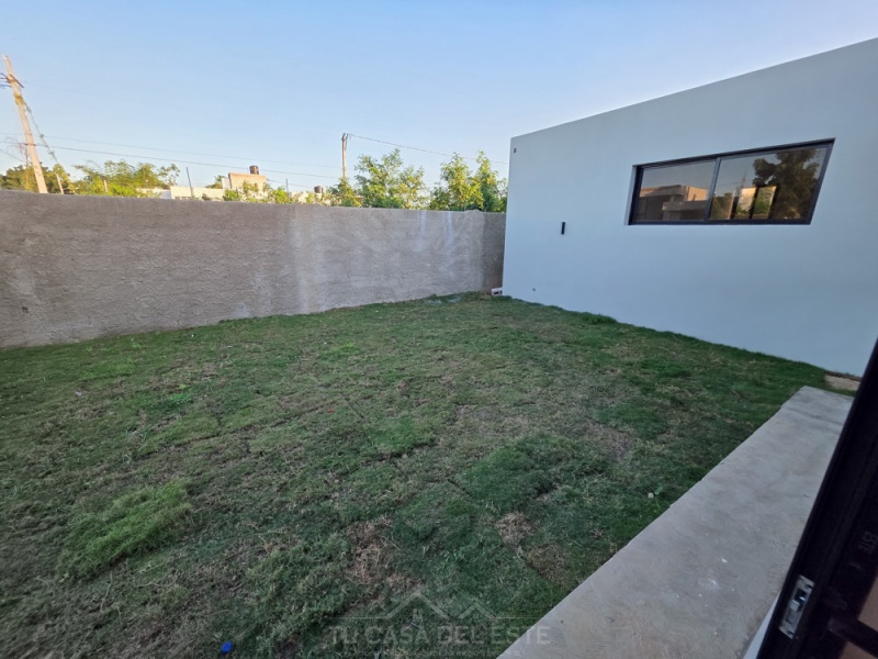 Casa de 3 habitaciones y Buen Patio en Naime 3
