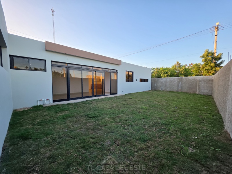 Casa de 3 habitaciones y Buen Patio en Naime 3