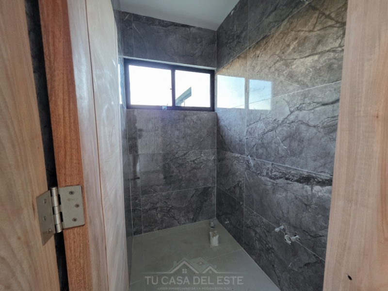 Casa de 3 habitaciones y Buen Patio en Naime 3