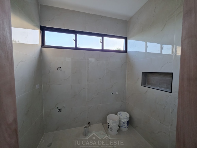 Casa de 3 habitaciones y Buen Patio en Naime 3