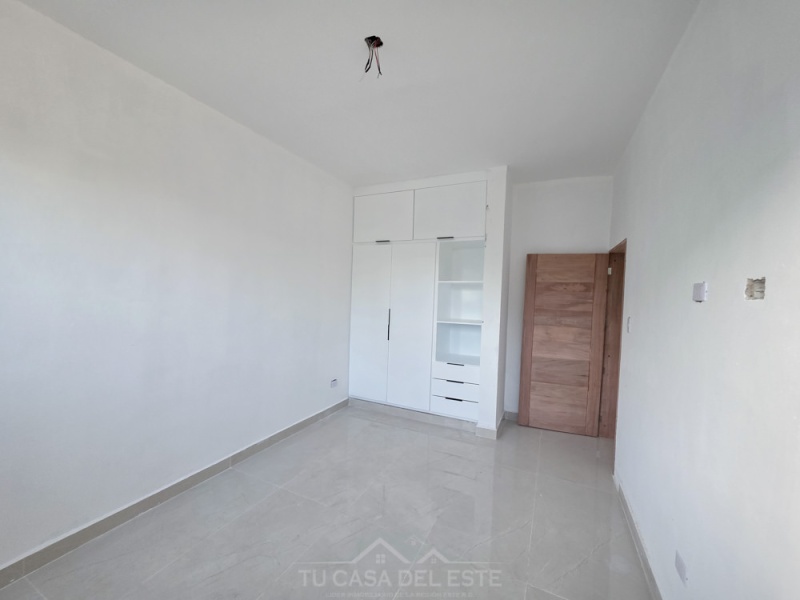 Casa de 3 habitaciones y Buen Patio en Naime 3