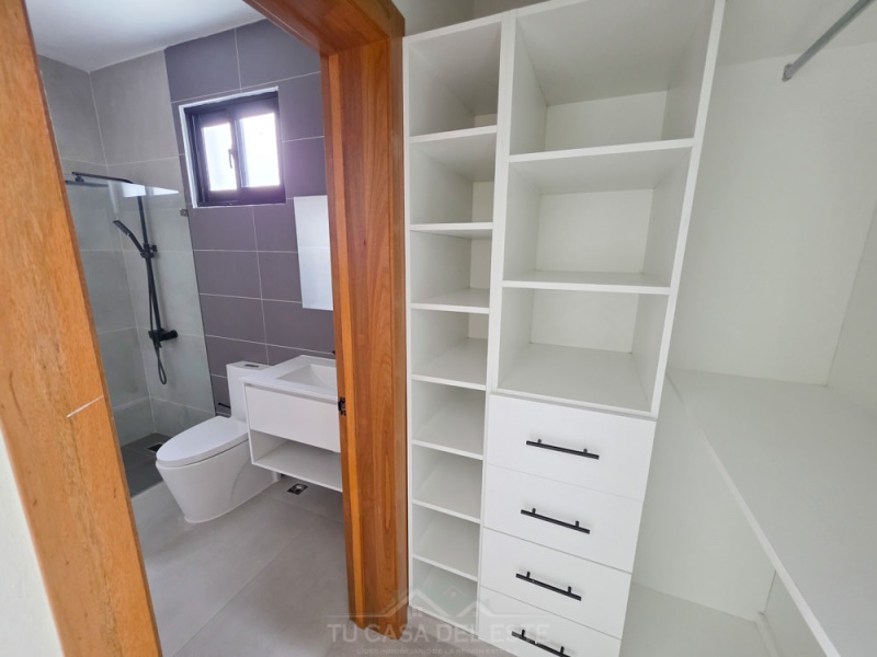 Moderna Villa en Venta en Metro Country Club,Juan Dolio,3 Rooms,3 Bathrooms,Villa,1