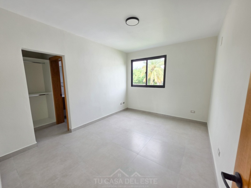 Moderna Villa en Venta en Metro Country Club,Juan Dolio,3 Rooms,3 Bathrooms,Villa,1