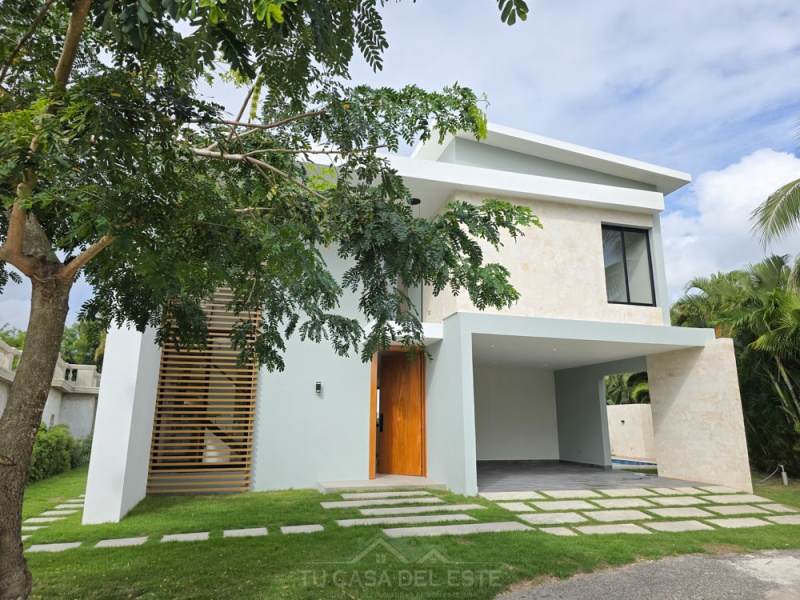 Moderna Villa en Venta en Metro Country Club,Juan Dolio,3 Rooms,3 Bathrooms,Villa,1