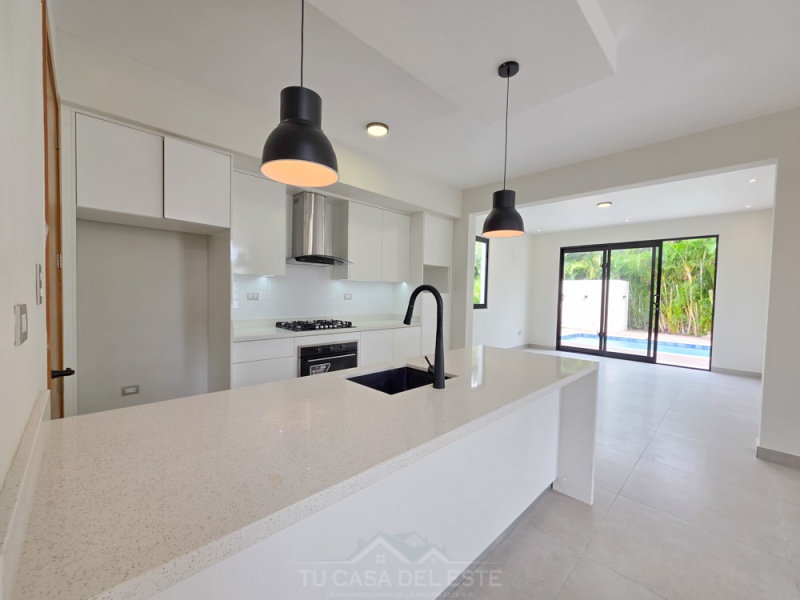 Moderna Villa en Venta en Metro Country Club,Juan Dolio,3 Rooms,3 Bathrooms,Villa,1