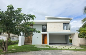 Moderna Villa en Venta en Metro Country Club,Juan Dolio,3 Rooms,3 Bathrooms,Villa,1