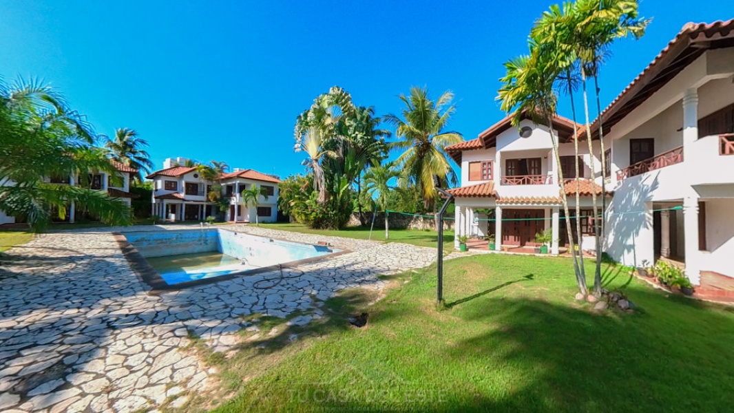 3 Villas en 2100 mts de Terreno a la Venta en Juan Dolio,Juan Dolio,3 Rooms,2 Bathrooms