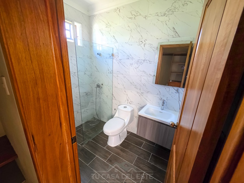 Casa con Amplios Espacios en Venta en Naime 3,San Pedro de Macorís,3 Rooms,2 Bathrooms