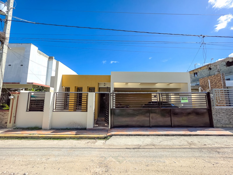 Casa con Amplios Espacios en Venta en Naime 3,San Pedro de Macorís,3 Rooms,2 Bathrooms