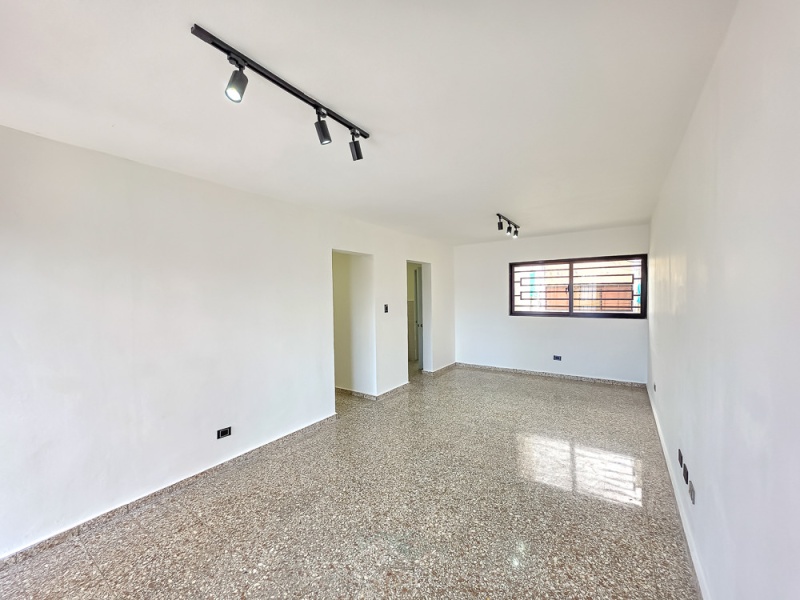 Apartamento en Zona Centrica de San Pedro en Venta ,2 Rooms,1 Bathroom