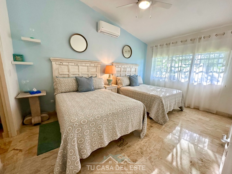 Espectacular Casa en Venta en Buena Vista Norte La Romana,La Romana,4 Rooms,4 Bathrooms