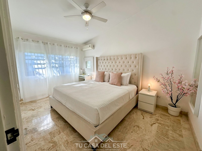 Espectacular Casa en Venta en Buena Vista Norte La Romana,La Romana,4 Rooms,4 Bathrooms