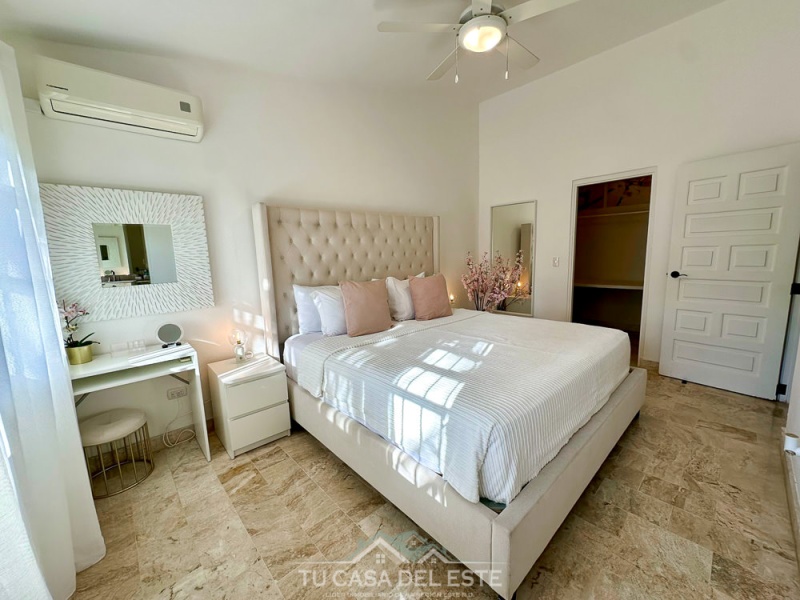 Espectacular Casa en Venta en Buena Vista Norte La Romana,La Romana,4 Rooms,4 Bathrooms