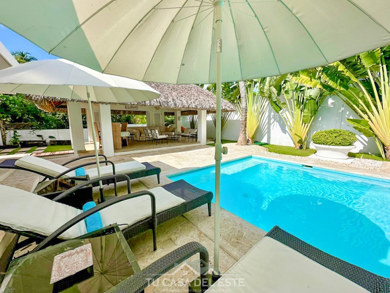 Espectacular Casa en Venta en Buena Vista Norte La Romana,La Romana,4 Rooms,4 Bathrooms