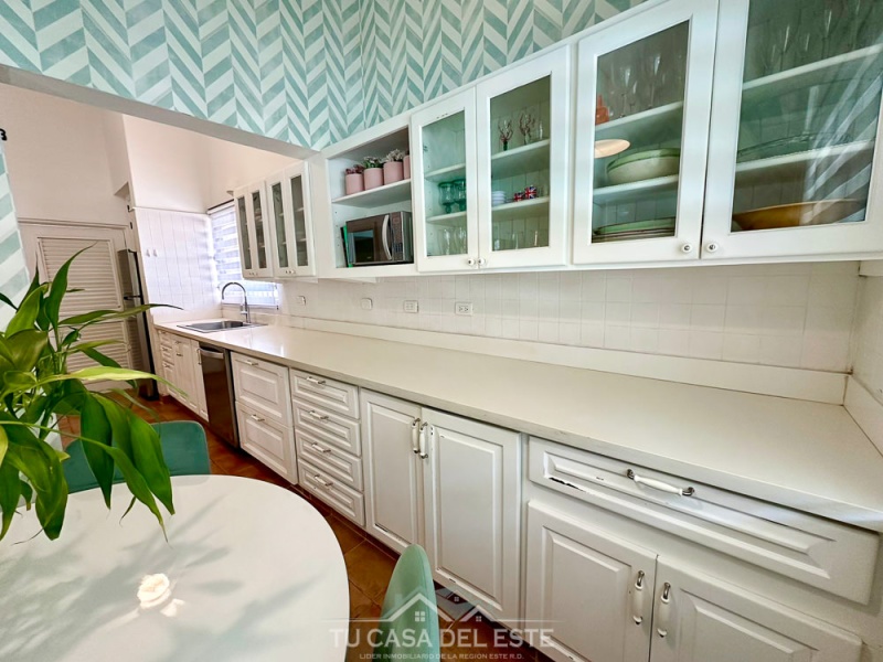 Espectacular Casa en Venta en Buena Vista Norte La Romana,La Romana,4 Rooms,4 Bathrooms