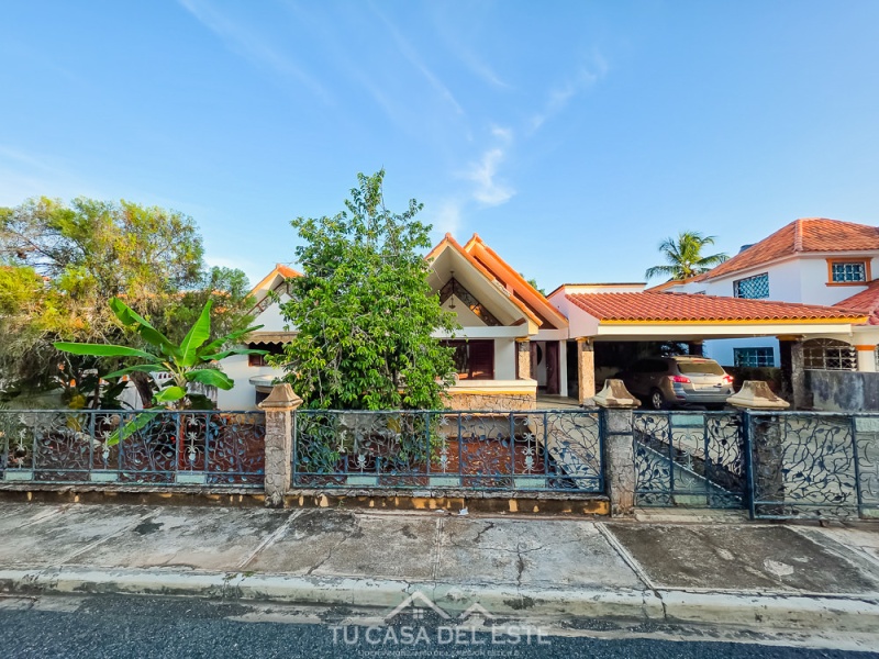 Espaciosa Casa En Buena Vista Norte en Venta,La Romana,4 Rooms,3 Bathrooms