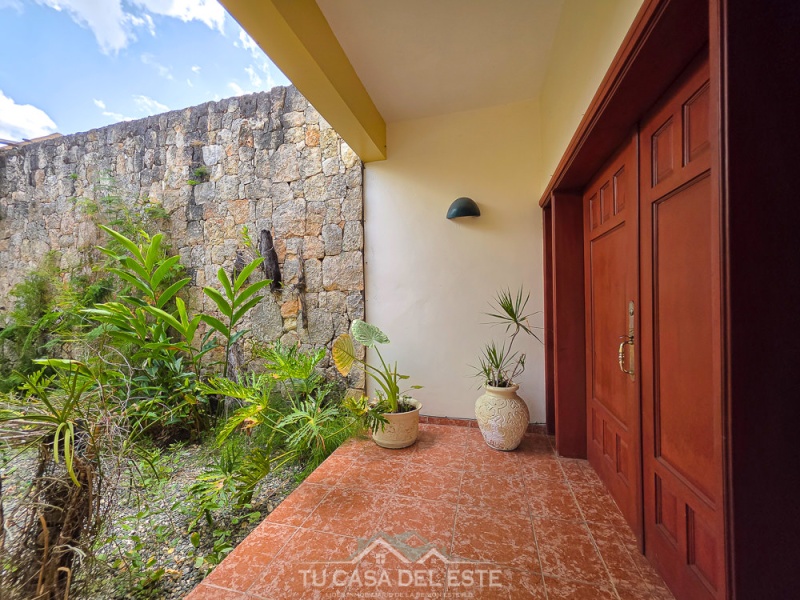 Villa Independiente en Juan Dolio en Venta,Juan Dolio,4 Rooms,5 Bathrooms