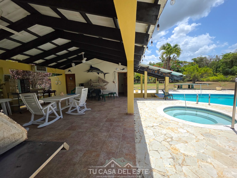 Villa Independiente en Juan Dolio en Venta,Juan Dolio,4 Rooms,5 Bathrooms