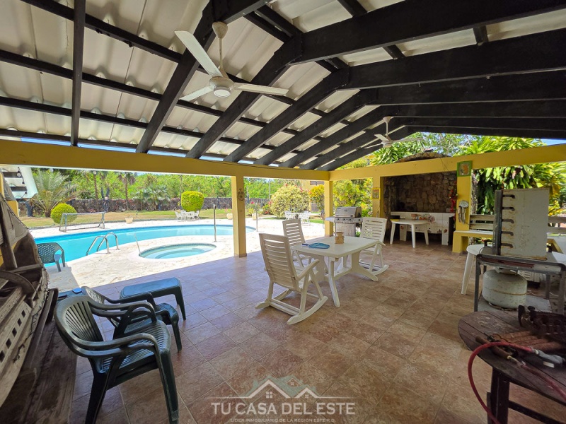 Villa Independiente en Juan Dolio en Venta,Juan Dolio,4 Rooms,5 Bathrooms