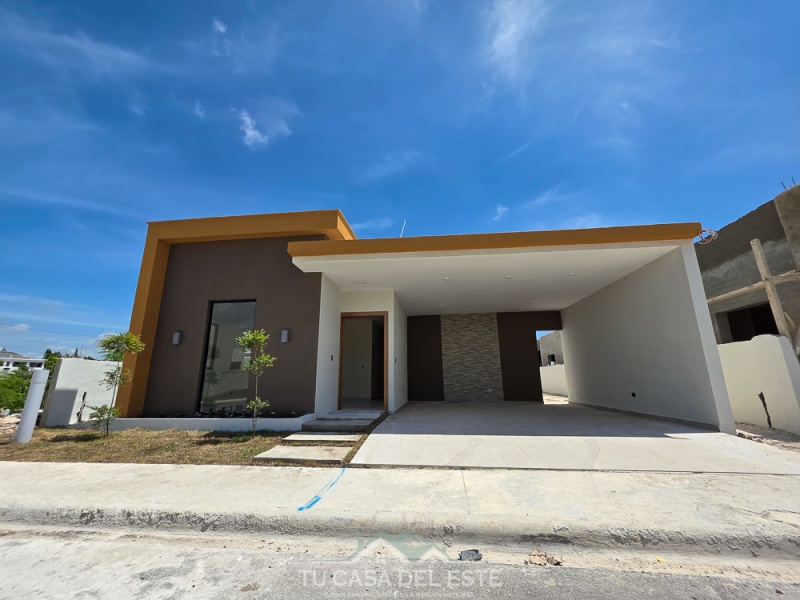 En Venta Casa con Piscina en West Garden San Pedro,San Pedro de Macorís,3 Habitación,2 Baño
