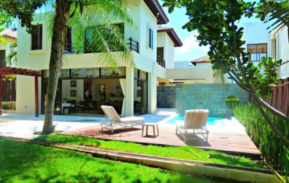 En Venta Villa de Oportunidad en Guavaberry Golf & Country Club